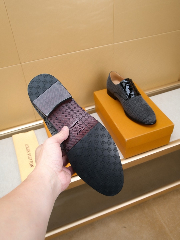 ルイヴィトン靴全体デザイン